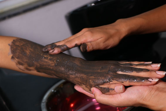 Herbal Manicure